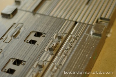 供應生產橡膠產品所需模具——專業制造，品質保證